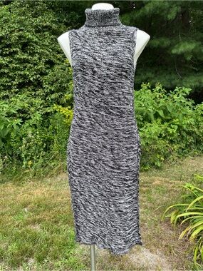 Melissa and Marley variegated black/white/gray knit dramatic slit dress sz S